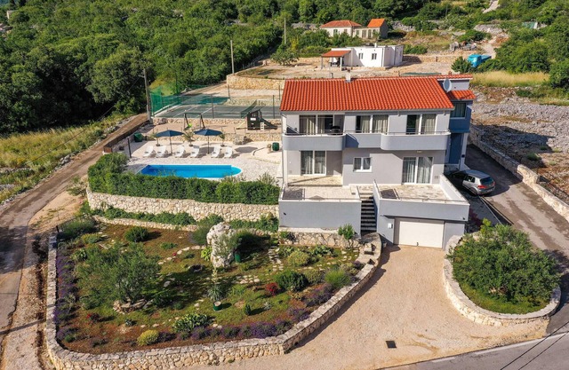 Lovely apartment in BLizna Donja