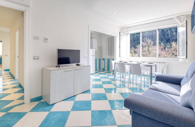 Lovely apartment in Deiva Marina