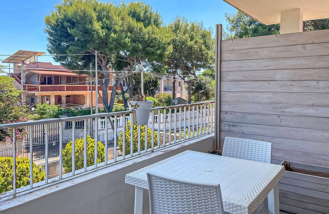 Lovely apartment in Pulsano with WiFi