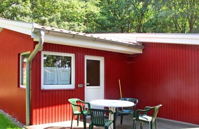 Lovely apartment in villa for 4 people with WIFI, TV, terrace, pets allowed and parking