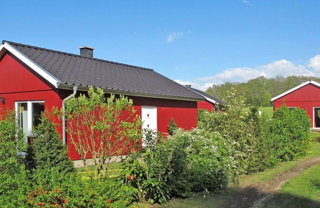 Lovely apartment in villa for 4 people with WIFI, TV, patio, pets allowed and parking