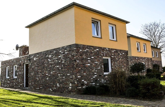 Lovely apartment in villa for 6 guests with WIFI, TV, terrace, pets allowed and parking