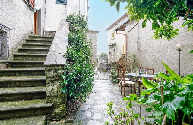Lovely apartment in Verni with WiFi