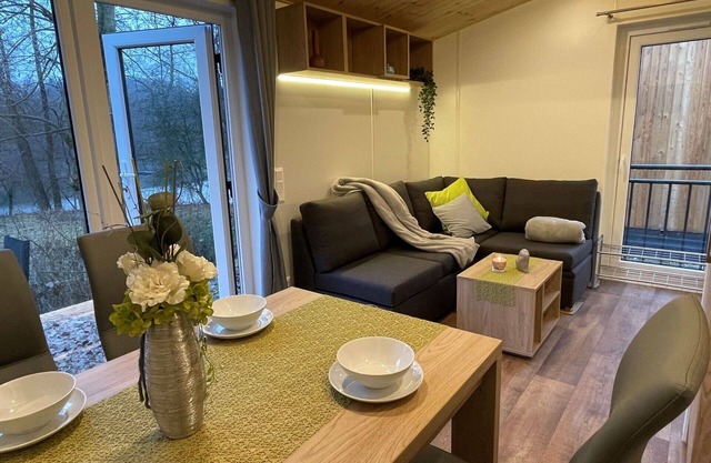 Lovely apartment in villa for 5 guests with WIFI, TV, terrace and parking