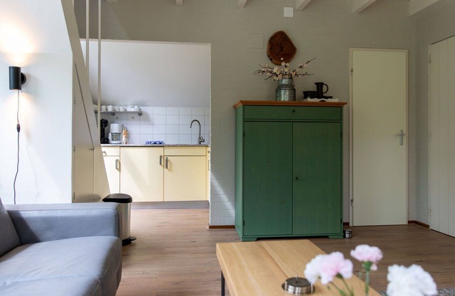 Lovely apartment in villa for 4 people with pool, WIFI, TV, terrace and parking