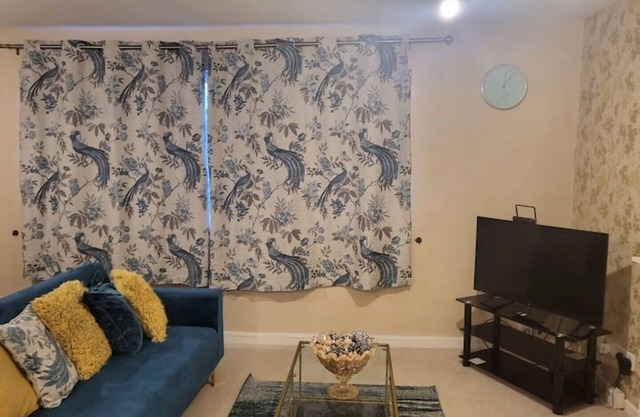 Lovely apartment with free parking & Wi-Fin