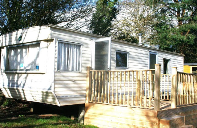 Lovely Bk Calypso Bluebird 6 berth Holiday Caravan