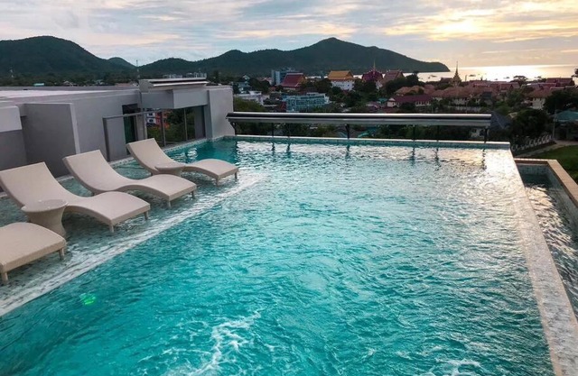 Lovely condo with swimming pool.