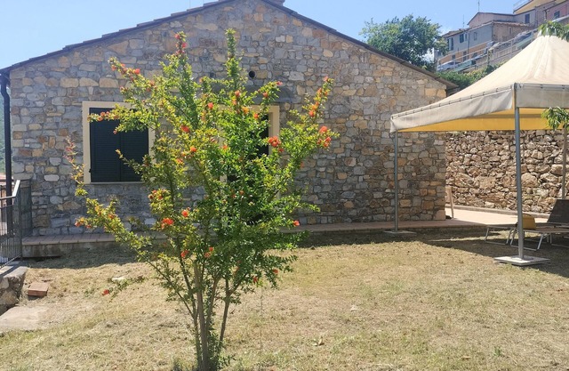 Lovely cottage 'Il Ciliegio': relax, taste and well-being