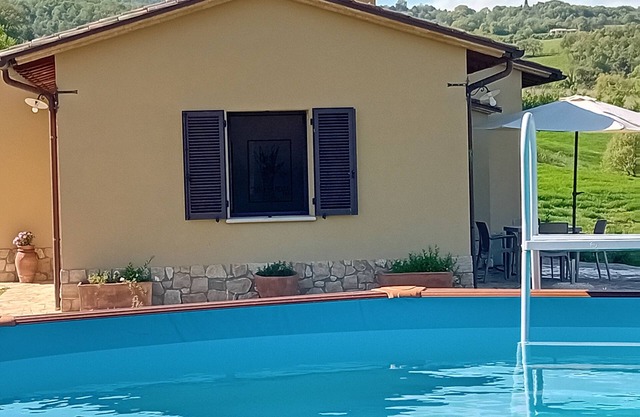 Lovely Cottage in the Tiber River Park, panoramic eclusivo near Todi