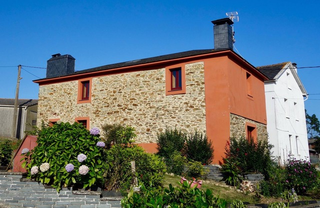 Lovely Cottage just steps from Beaches, Hikes and stunning vistas!