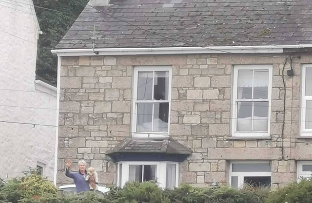 Lovely Cottage Overlooking Porthleven Harbour
