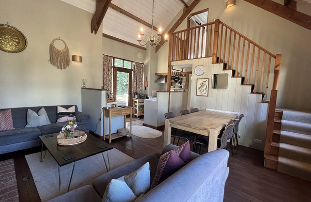 Lovely Devon barn, near Exeter, set in 15 acres of countryside