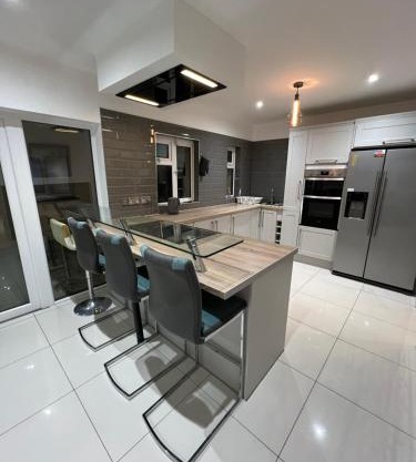Lovely Dublin Home - Just 15 Mins to City Centre