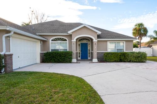 Lovely Family Home with Lanai, 6 Mi to Amelia Island