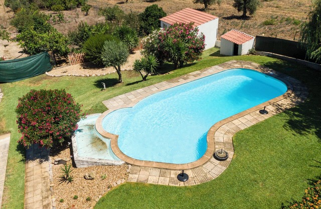 Lovely Farm with Pool @ 20min Lisbon and Beaches