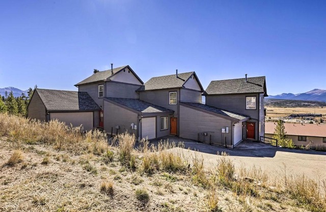 Lovely Fraser Retreat with Hot Tub and Fire Pit!