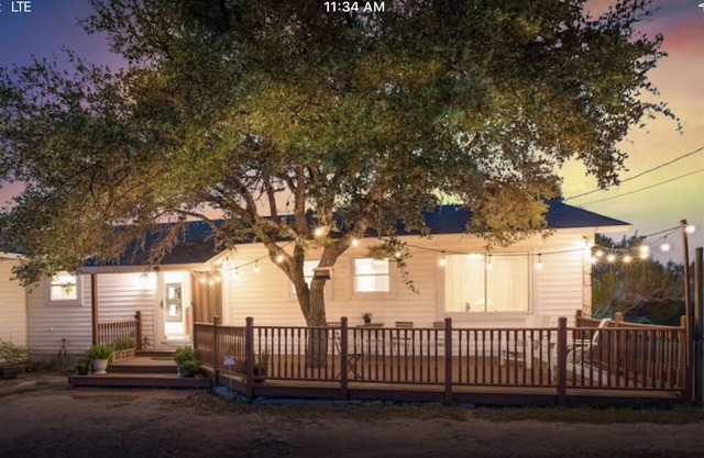 Lovely Hill Country Getaway near wineries, breweries, distilleries and more!