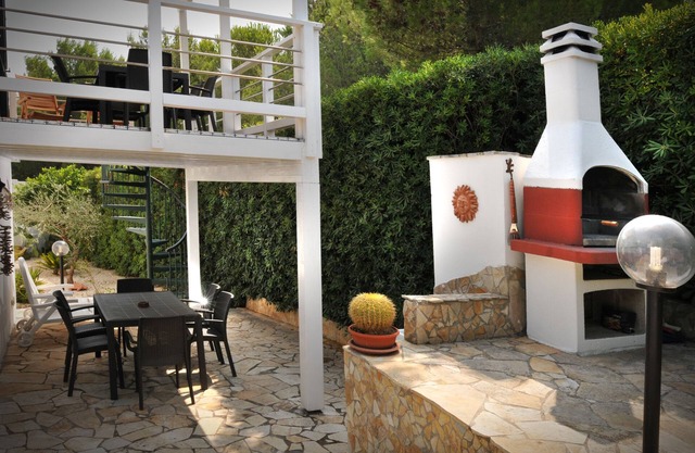 Lovely Holiday House Rosa in the beautiful tony Salento 300 mt from the Sea