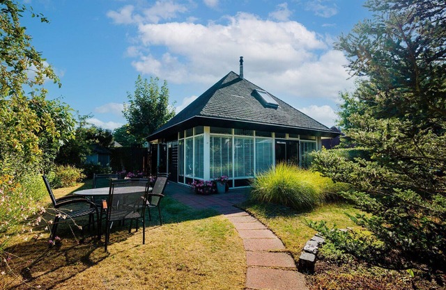 Lovely holiday home 10 minutes by bike from the beaches of Ouddorp