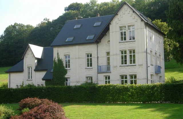 Lovely Holiday Home in Chimay with Terrace