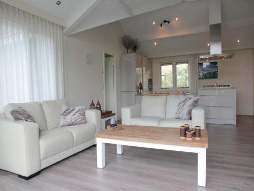 Lovely Holiday Home in Kattendijke near Centre