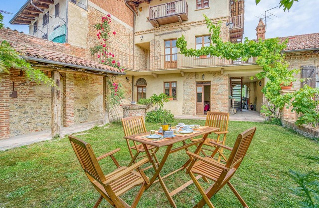 Lovely home in Aramengo AT