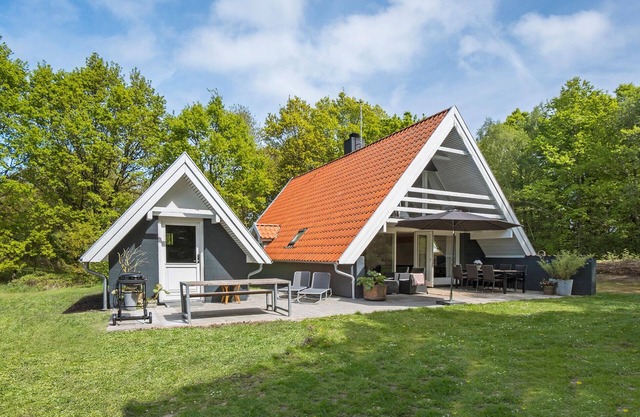 Lovely home in Asperup