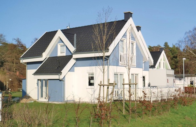 Lovely home in Breege/Juliusruh