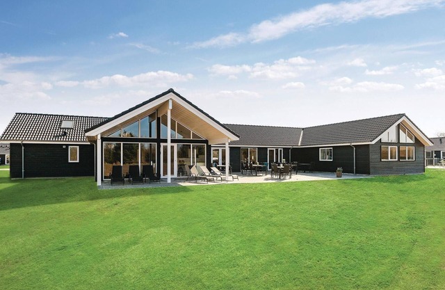 Lovely home in Grenaa with sauna