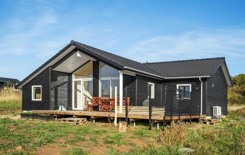 Lovely Home In Kalundborg With Wifi