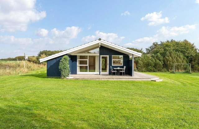 Lovely home in Knebel with WiFi