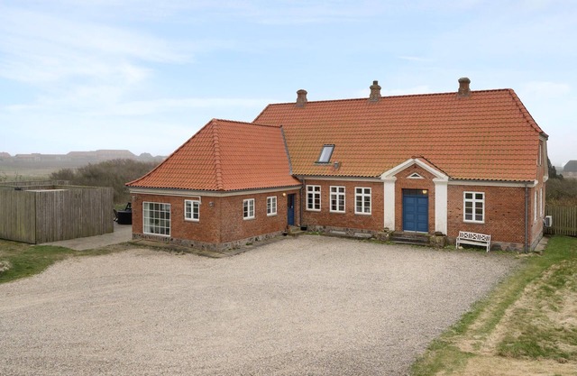 Lovely home in Lemvig with WiFi