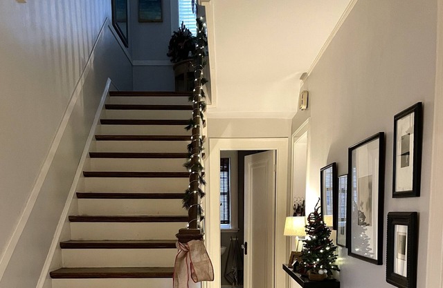 Lovely home in Northwest Evanston. Near Lakefront and Northwestern University.