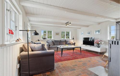 Lovely Home In Ringkøbing With Wifi