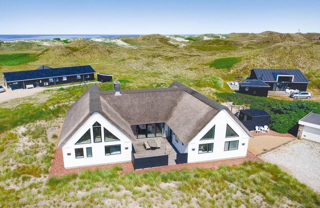Lovely home in Ringkøbing with sauna