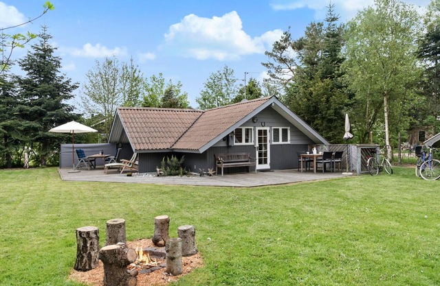 Lovely home in Rødby with WiFi