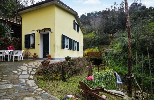 Lovely home in Sant'Ermete with kitchen