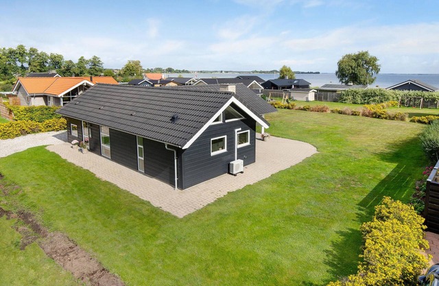 Lovely home in Sjølund with kitchen