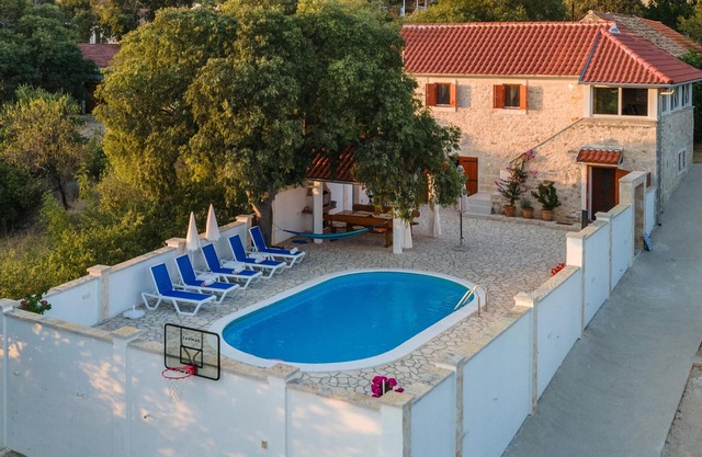 Lovely home in Stankovci