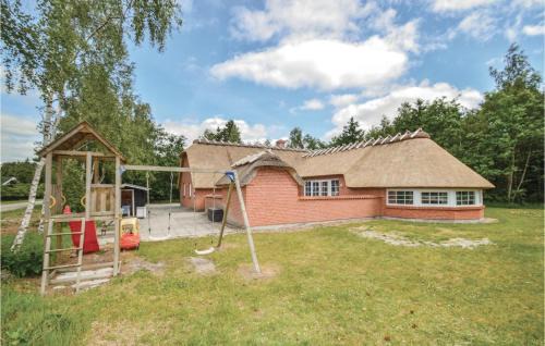 Lovely Home In Væggerløse With Sauna