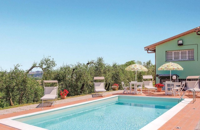 Lovely home in Castelfiorentino -FI-