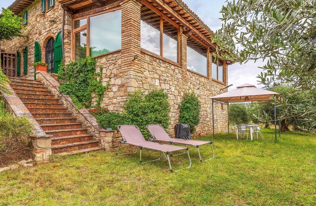 Lovely home in Monte C.di Vibio PG