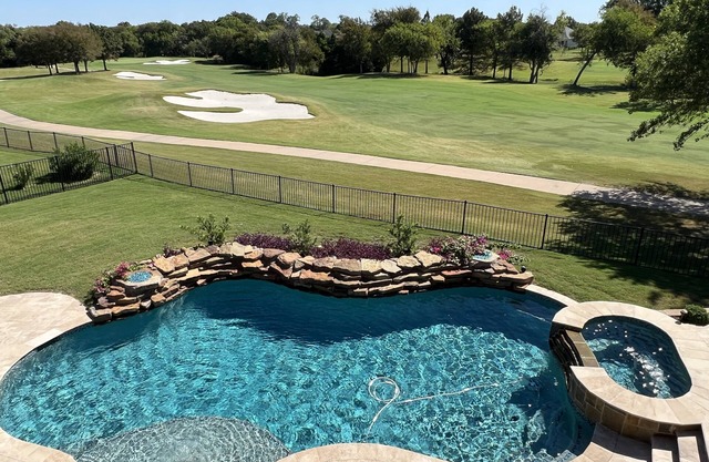 Lovely home with private pool on Gentle Creek Golf Course
