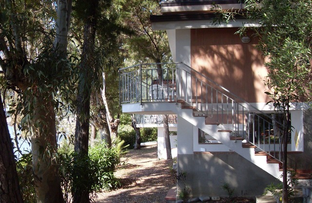 Lovely little villa Pietralba No. 4 on the beautiful sea of the Gulf of Policastro