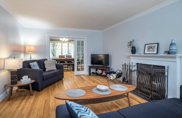 Lovely Main Floor House located in Quiet Area