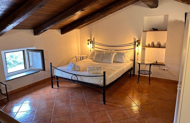 Lovely maisonette twenty steps from the walls of Paestum