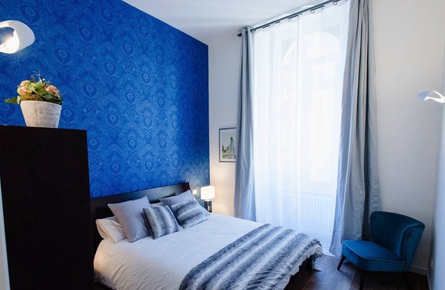 Lovely new flat in Chinatown