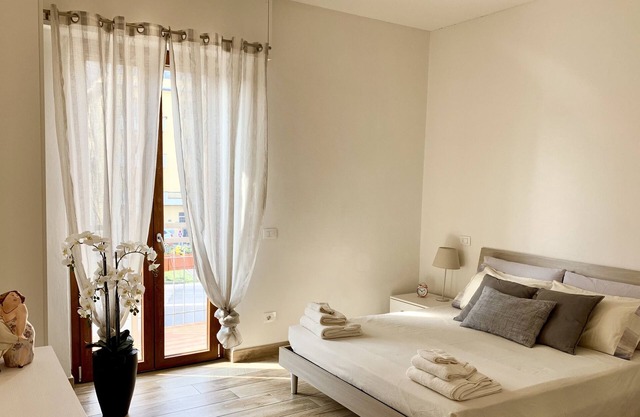 Lovely new studio flat with balcony located between Florence and Chianti area