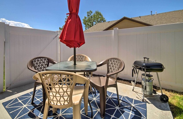 Lovely Pocatello Home Next to OK Ward Park!